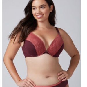 🆕 NWT Cacique Size 40G Plunge Bra (runs Small!)